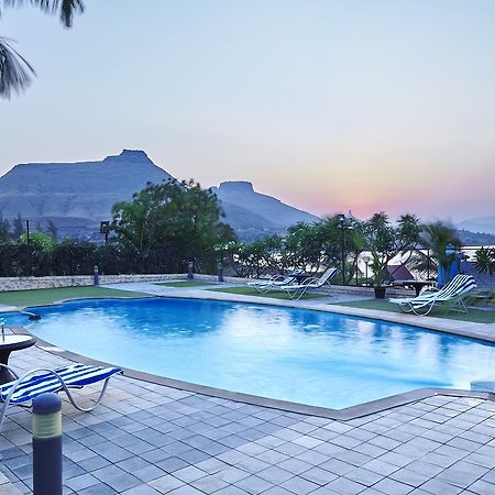 Savana Lake Resort Nashik Exterior foto